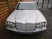 Gebraucht Mercedes 380 204 PS (150 kW) 1984 Silber Limousine