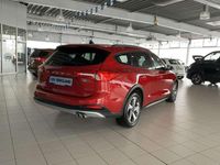 Gebraucht Ford Focus 155 PS (114 kW) 2021 Fantasticrot metallic rot Limousine