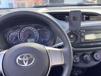 Gebraucht Toyota Yaris Cool 69 PS (50 kW) 2014 Weiß Kleinwagen