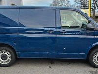 Usata VW Transporter 150 CV (110 kW) 2017 Blu Furgone