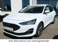 Gebraucht Ford Focus Titanium 125 PS (91 kW) 2023 Weiß Limousine