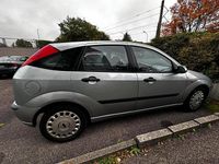 Usata Ford Focus 75 CV (55 kW) 2004 Grigio Berlina