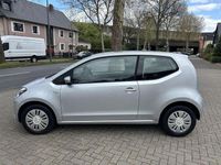 Gebraucht VW up! move up! 60 PS (44 kW) 2012 Light silver metallic Kleinwagen