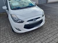 Gebraucht Hyundai ix20 Style 125 PS (91 kW) 2015 Weiß Kleinwagen