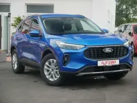 Neu Ford Kuga Titanium 186 PS (136 kW) 2026 Desertislandblaumet. SUV