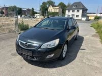 Gebraucht Opel Astra Design Edition 125 PS (91 kW) 2012 Schwarz Kombi