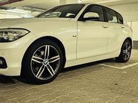 Gebraucht BMW 118 Sport Line 136 PS (100 kW) 2015 Weiß Kleinwagen
