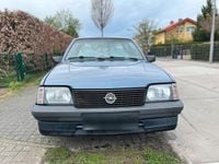 Gebraucht Opel Ascona 75 PS (55 kW) 1988 Blau Limousine