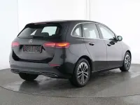 Gebraucht Mercedes B200 Progressive 163 PS (119 kW) 2025 Schwarz Kleinwagen