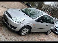 Gebraucht Ford Fiesta 80 PS (58 kW) 2005 Silber Kleinwagen