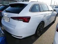 Neu Skoda Octavia 150 PS (110 kW) 2026 Moon weiss perleffekt Kombi