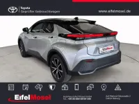 Gebraucht Toyota C-HR Team 140 PS (102 kW) 2025 Silver metallic / black (metallic) SUV