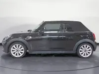 Gebraucht Mini Cooper Cabriolet 136 PS (100 kW) 2021 Midnight black metallic Cabrio