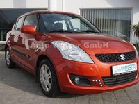 Gebraucht Suzuki Swift Club 103 PS (75 kW) 2011 Orange Kleinwagen