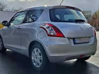 Gebraucht Suzuki Swift Club 94 PS (69 kW) 2015 Silber Kleinwagen