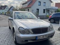 Gebraucht Mercedes C220 Classic 143 PS (105 kW) 2000 Silber Limousine