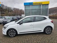 Gebraucht Renault Clio V Equilibre 67 PS (49 kW) 2022 Weiß Limousine