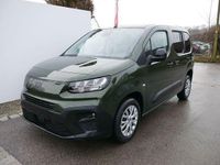 Neu Fiat Doblò 131 PS (96 kW) 2025 Othercolor Van / Kleinbus
