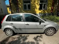 Gebraucht Ford Fiesta 80 PS (58 kW) 2002 Silber Kleinwagen
