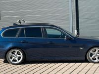 Gebraucht BMW 320 220 PS (161 kW) 2010 Blau Kombi