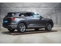 Gebraucht VW Touareg Elegance 286 PS (210 kW) 2023 Siliziumgrau metallic SUV