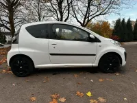 Gebraucht Citroën C1 65 PS (47 kW) 2014 Weiß Kleinwagen