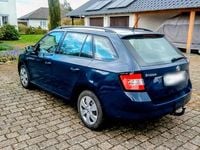 Gebraucht Skoda Fabia Ambition 95 PS (69 kW) 2018 Blau Kombi