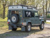 Gebraucht Land Rover Defender 120 PS (88 kW) 2014 Grün SUV