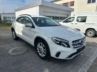 Gebraucht Mercedes GLA200 136 PS (100 kW) 2017 Calcitweiss  unilack SUV