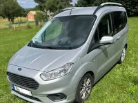 Gebraucht Ford Tourneo Courier Titanium 101 PS (74 kW) 2019 Silber Van / Kleinbus