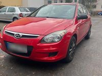 Gebraucht Hyundai i30 Edition+ 109 PS (80 kW) 2009 Rot Kleinwagen