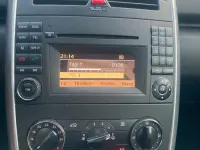 Gebraucht Mercedes A160 95 PS (69 kW) 2010 Weiß Kleinwagen