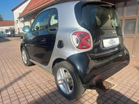 Gebraucht Smart ForTwo Coupé 60 kW (82 PS) 2021 Silber Kleinwagen