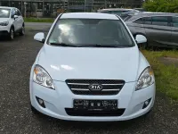 Gebraucht Kia Ceed EX 126 PS (92 kW) 2009 Weiß Kleinwagen