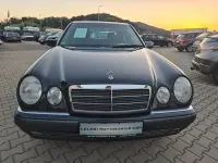 Gebraucht Mercedes E240 Elegance 170 PS (125 kW) 1998 Blau Limousine