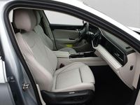 Gebraucht VW Passat Elegance 272 PS (200 kW) 2025 Silber Kombi