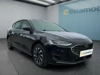 Neu Ford Focus Titanium 155 PS (114 kW) 2026 Schwarz Limousine