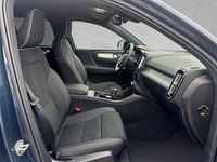 Neu Volvo XC40 Plus 163 PS (119 kW) 2025 Denim blue SUV