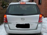 Gebraucht Opel Zafira 116 PS (85 kW) 2008 Silber Van / Kleinbus