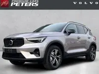 Neu Volvo XC40 Plus 197 PS (144 kW) 2026 Silber SUV