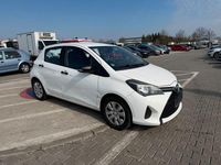 Gebraucht Toyota Yaris Basis 69 PS (50 kW) 2014 Weiß Kleinwagen