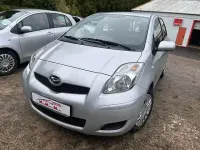 Gebraucht Daihatsu Charade 99 PS (72 kW) 2012 Silber Kleinwagen