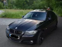 Gebraucht BMW 320 Lifestyle 184 PS (135 kW) 2011 Schwarz Limousine