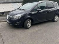 Gebraucht Opel Meriva Edition 140 PS (102 kW) 2011 Van / Kleinbus