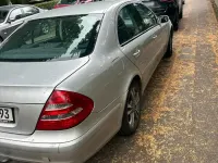 Gebraucht Mercedes E220 150 PS (110 kW) 2002 Silber Limousine