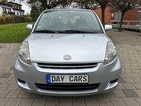 Gebraucht Daihatsu Sirion 91 PS (66 kW) 2008 Silber Kleinwagen