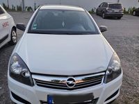 Gebraucht Opel Astra Selection 90 PS (66 kW) 2009 Weiß Limousine