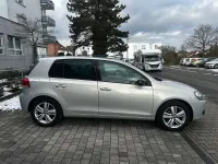 Gebraucht VW Golf VII Match 105 PS (77 kW) 2012 Limousine