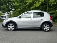 Używany Dacia Sandero Stepway 84 KM (61 kW) 2012 Srebrny SUV