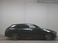 Gebraucht Mercedes CLA220 Shooting Brake AMG line 190 PS (139 kW) 2023 Schwarz Kombi